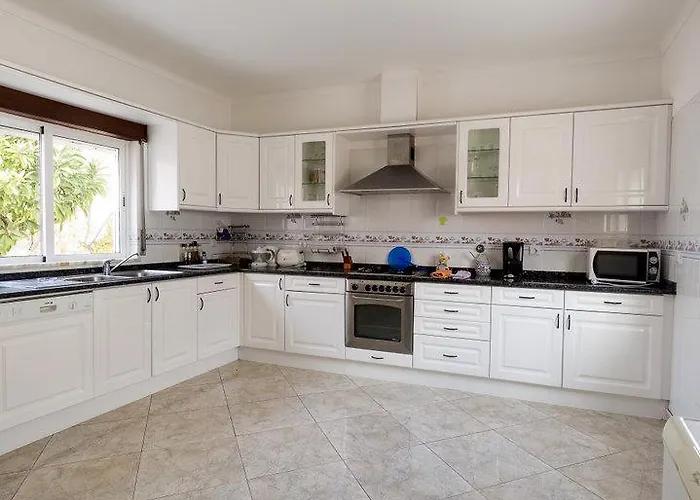 V4 Filomena Nyaraló